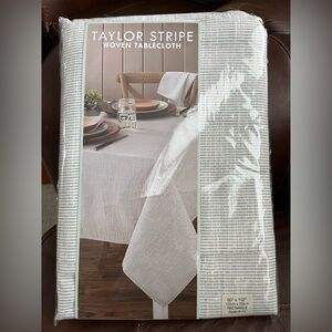 Taylor Stripe Elegant Off-White Woven Tablecloth